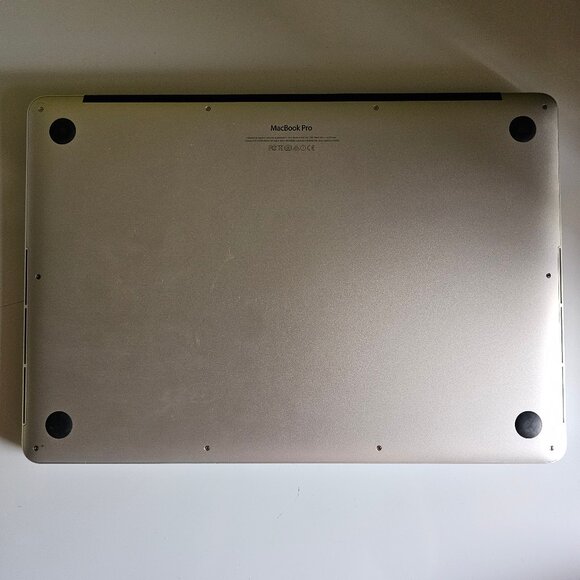 Macbook Pro 2015 15.4-in - 2.8 GHz Quad Core Intel i7 - 16 GB RAM - 1TB Storage - Picture 2 of 13